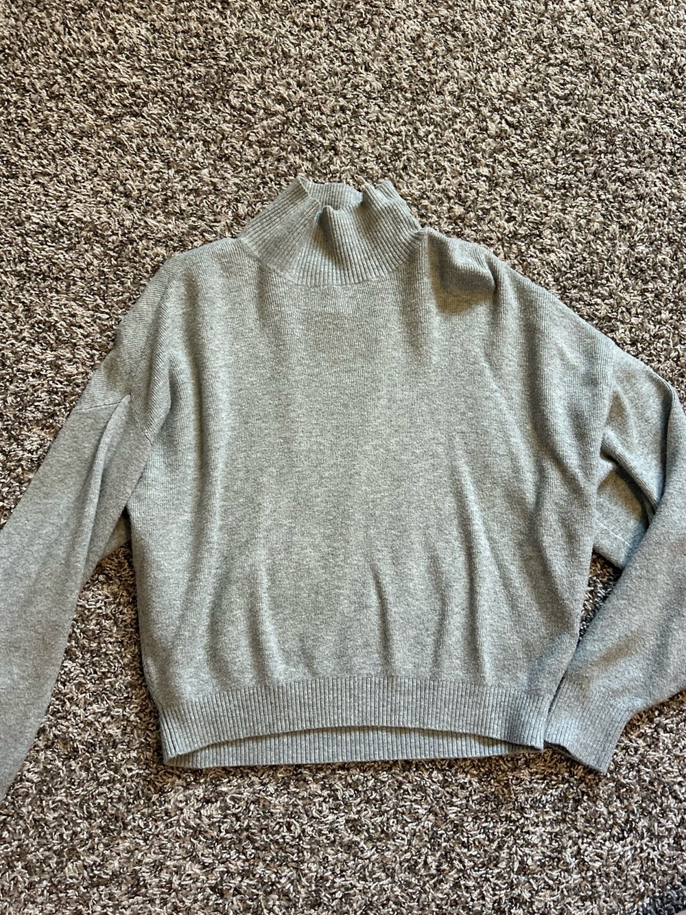 Abercrombie & Fitch Gray Mock Neck Sweater